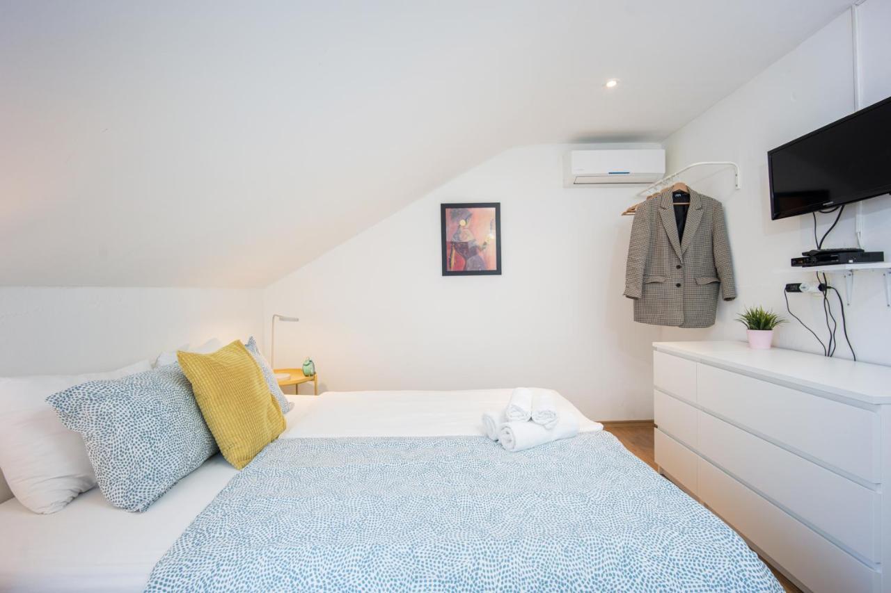 Top-Floor Apartment In Trogir Center Екстериор снимка