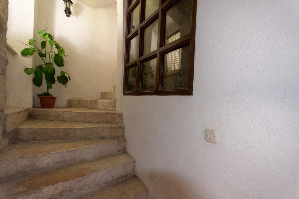 Top-Floor Apartment In Trogir Center Екстериор снимка